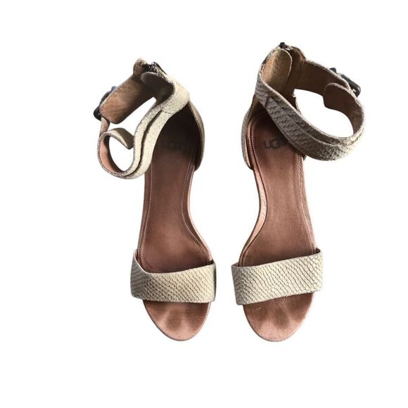 Ugg Char Mar Pearl suede tan Ankle wedge tan sandal size 7.5 - Picture 1 of 8